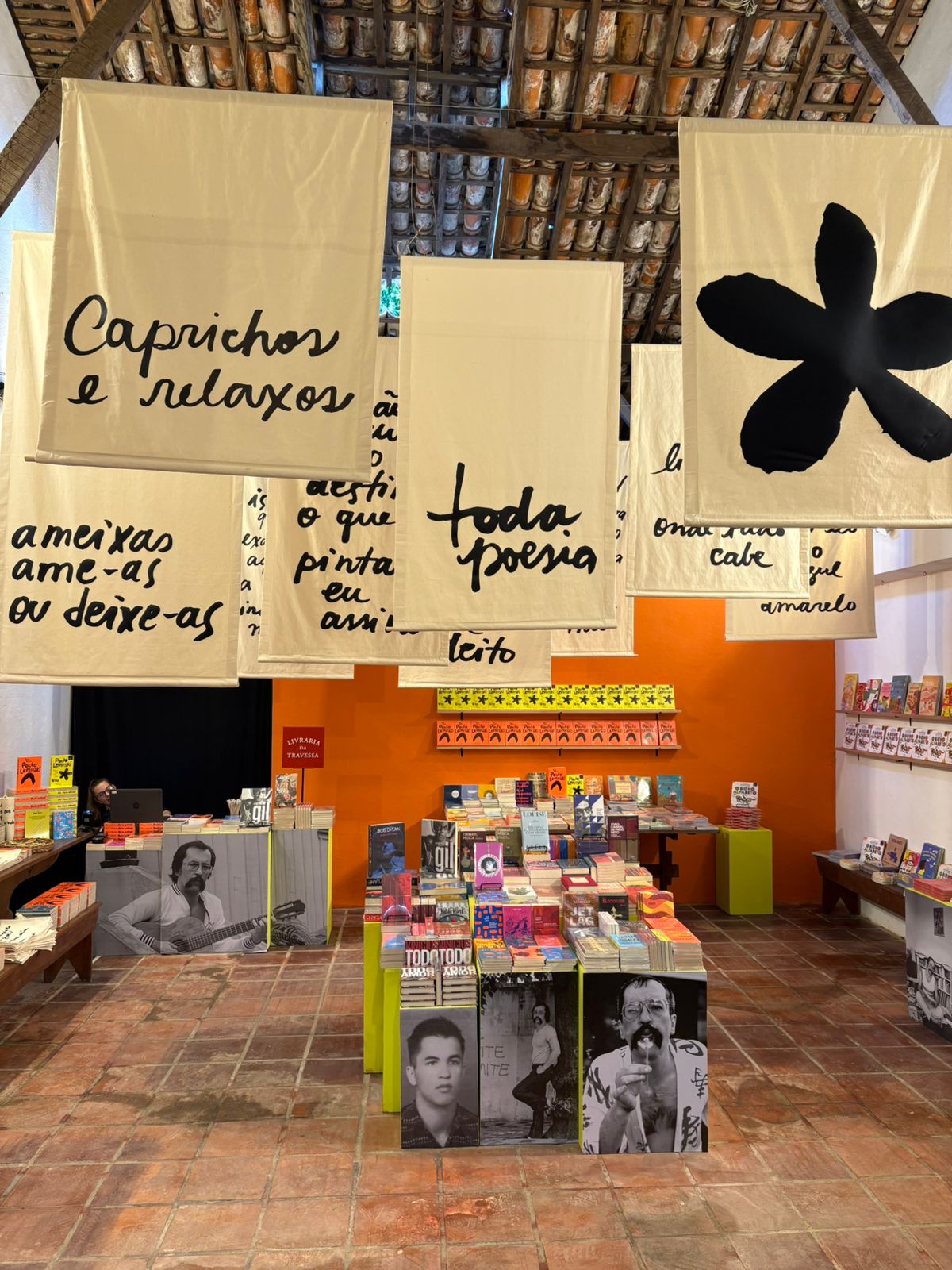 Casa Toda Poesia na Flip